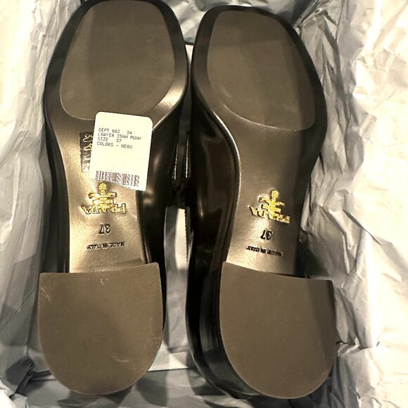 PRADA 35 Triangle Logo Leather Pumps Heels Loafers Shoes Black - Picture 12 of 13